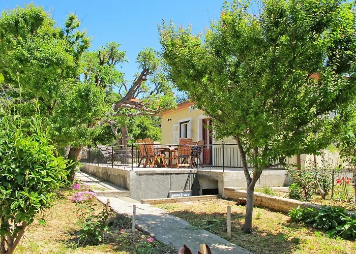 Andela By Interhome